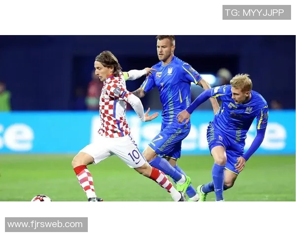 乌克兰足球队奋勇拼搏展现团队精神与国家荣耀的征程